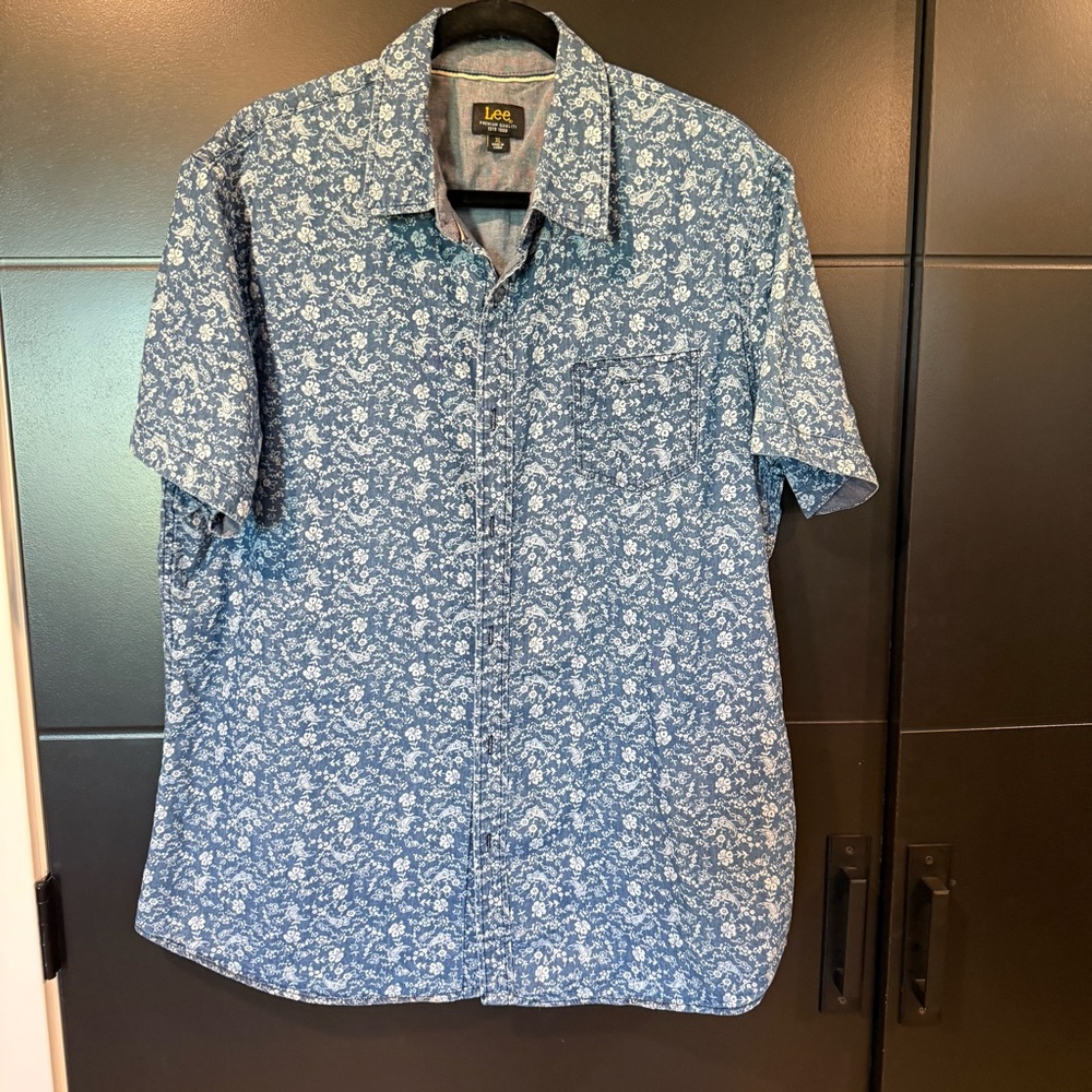 Lee Men's Casual Blue Floral Button-Down Shirt Xl